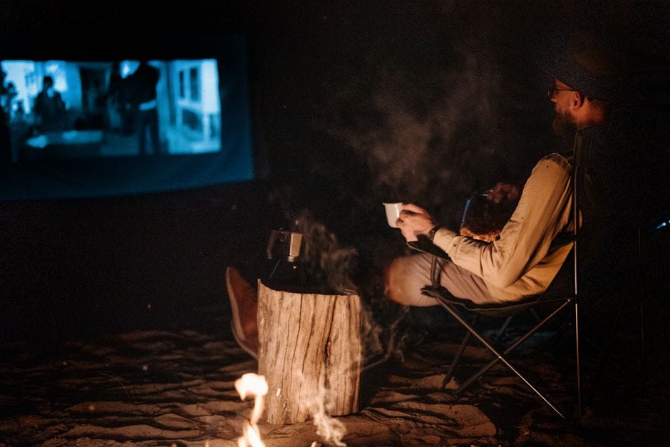 Proyectores frente a televisores: cine en casa